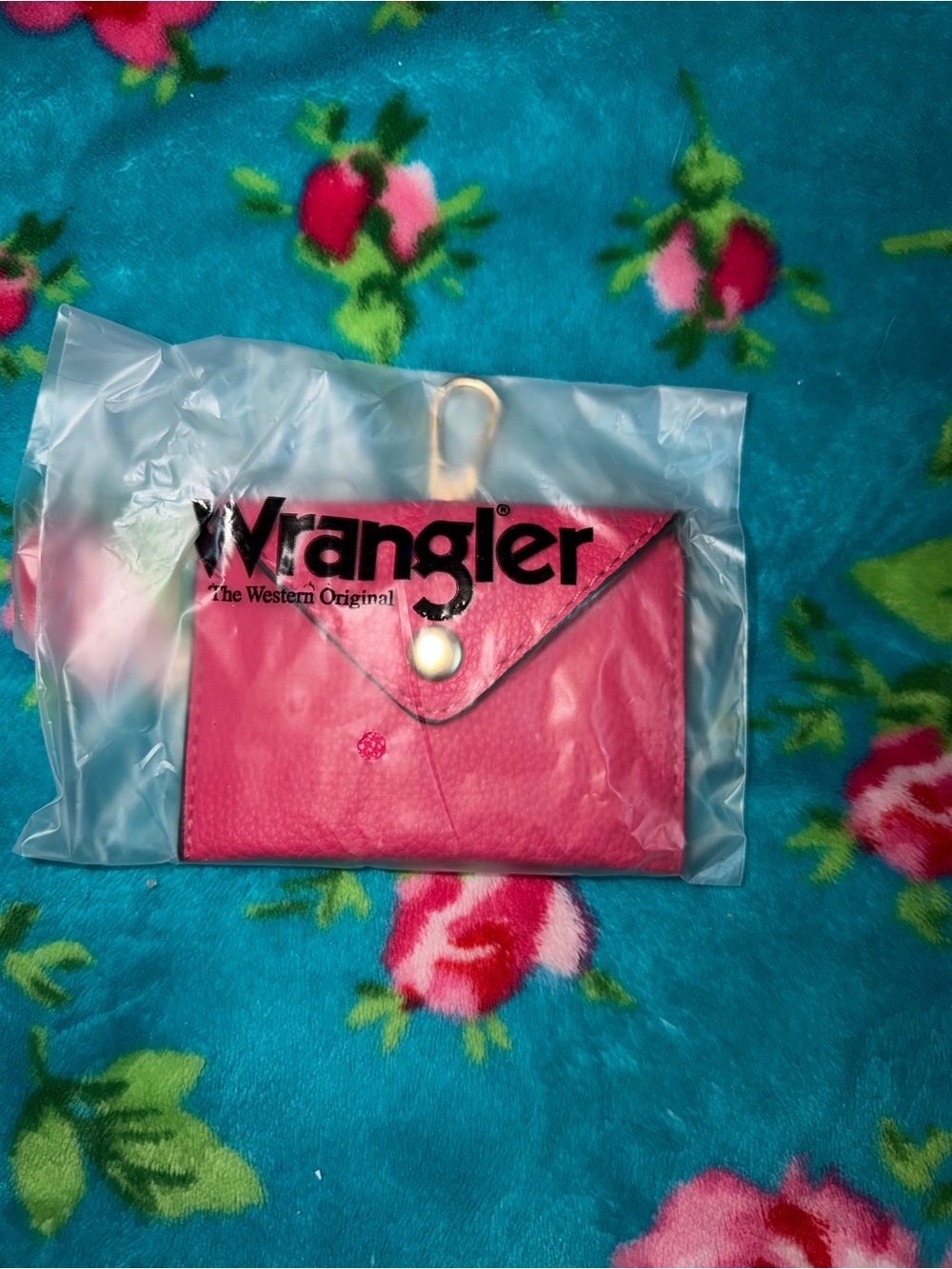 Wrangler Hot Pink Envelope Key Pouch with Gold Clip